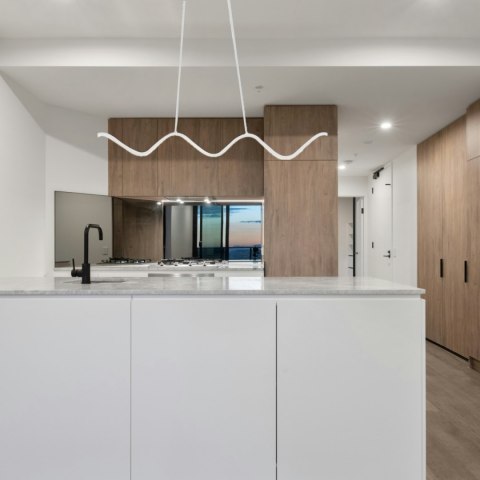 Lampa wisząca ZIGZAG LED biała 90 cm Lampa wisząca ZIGZAG LED biała 90 cm